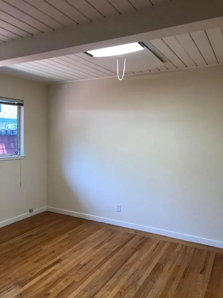 4256 Ruthelma Ave 015.webp