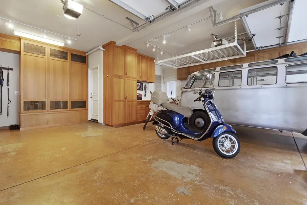 495 Coastview Dr 042.webp