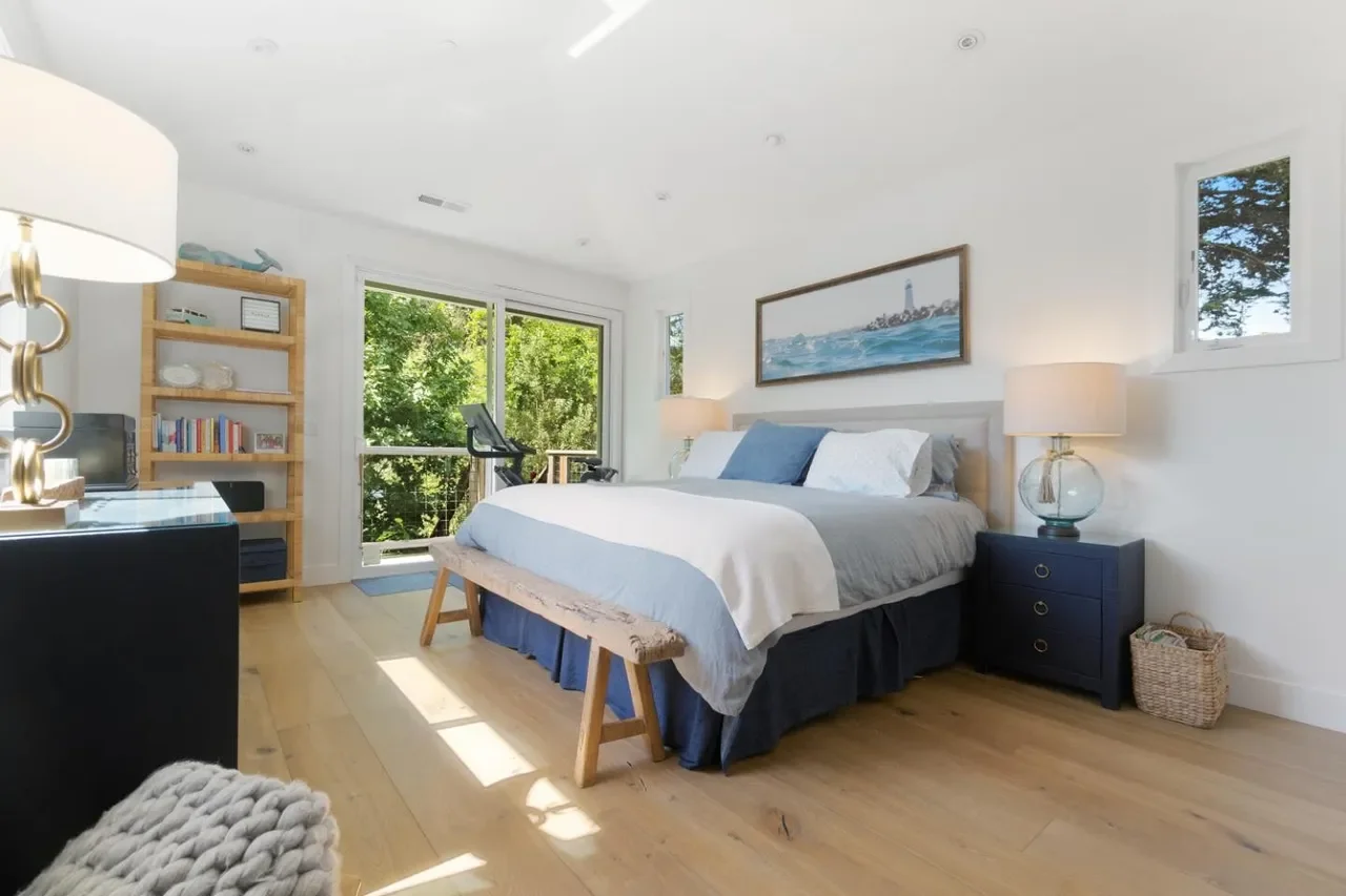 495 Coastview Dr 017.webp