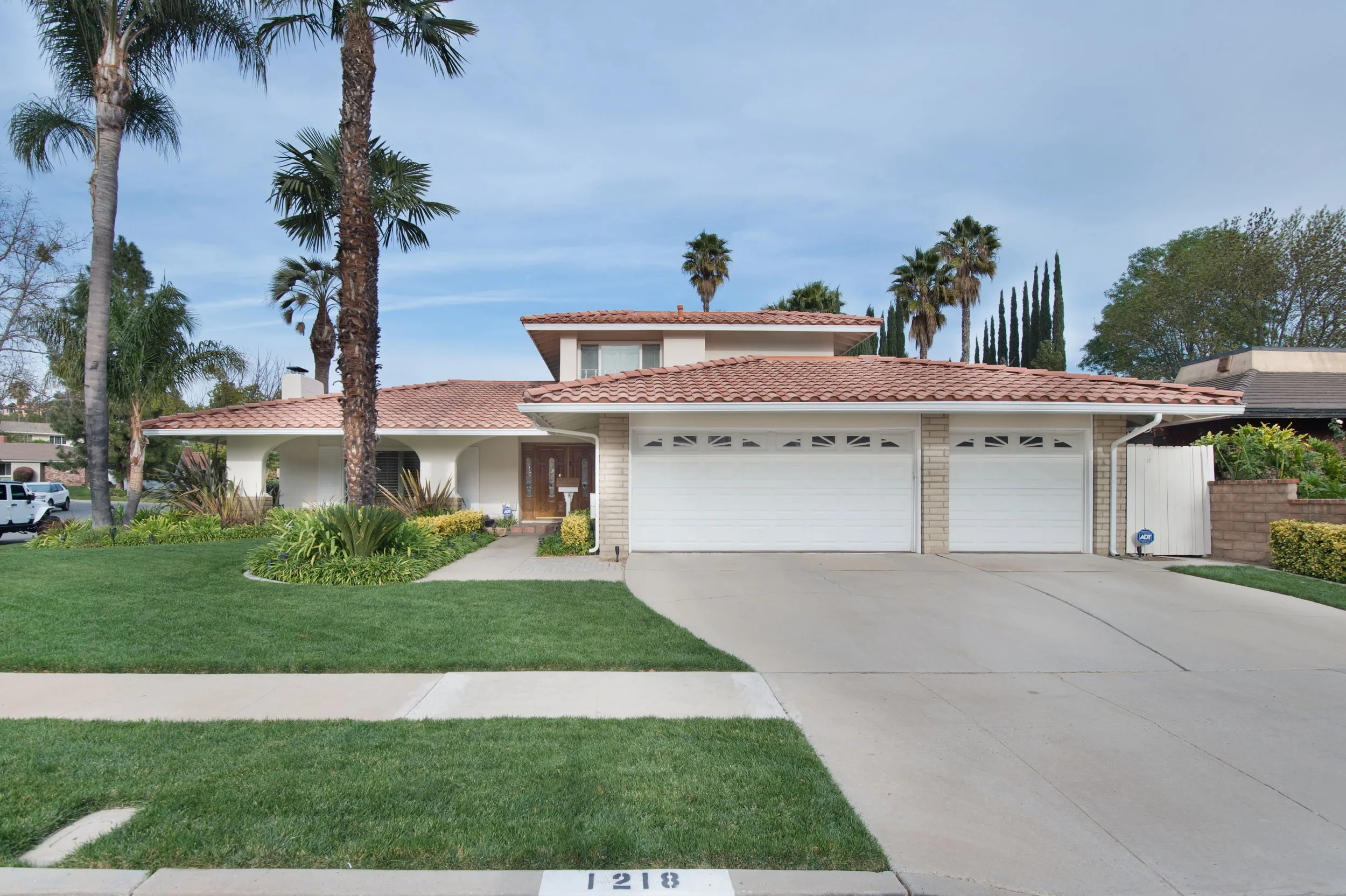 1218 Willowgreen Ct front6.jpg