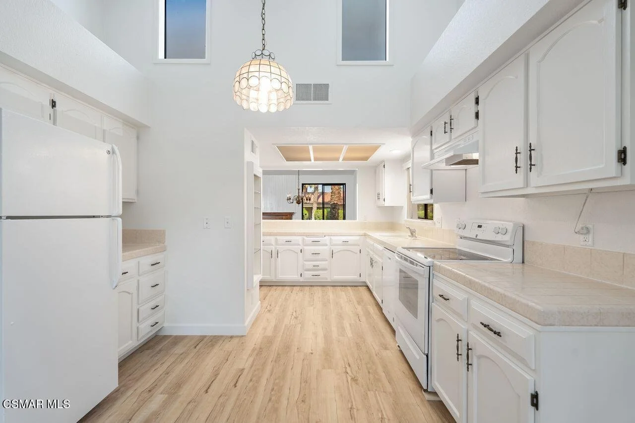 2782 E Palm Oasis 005.jpg