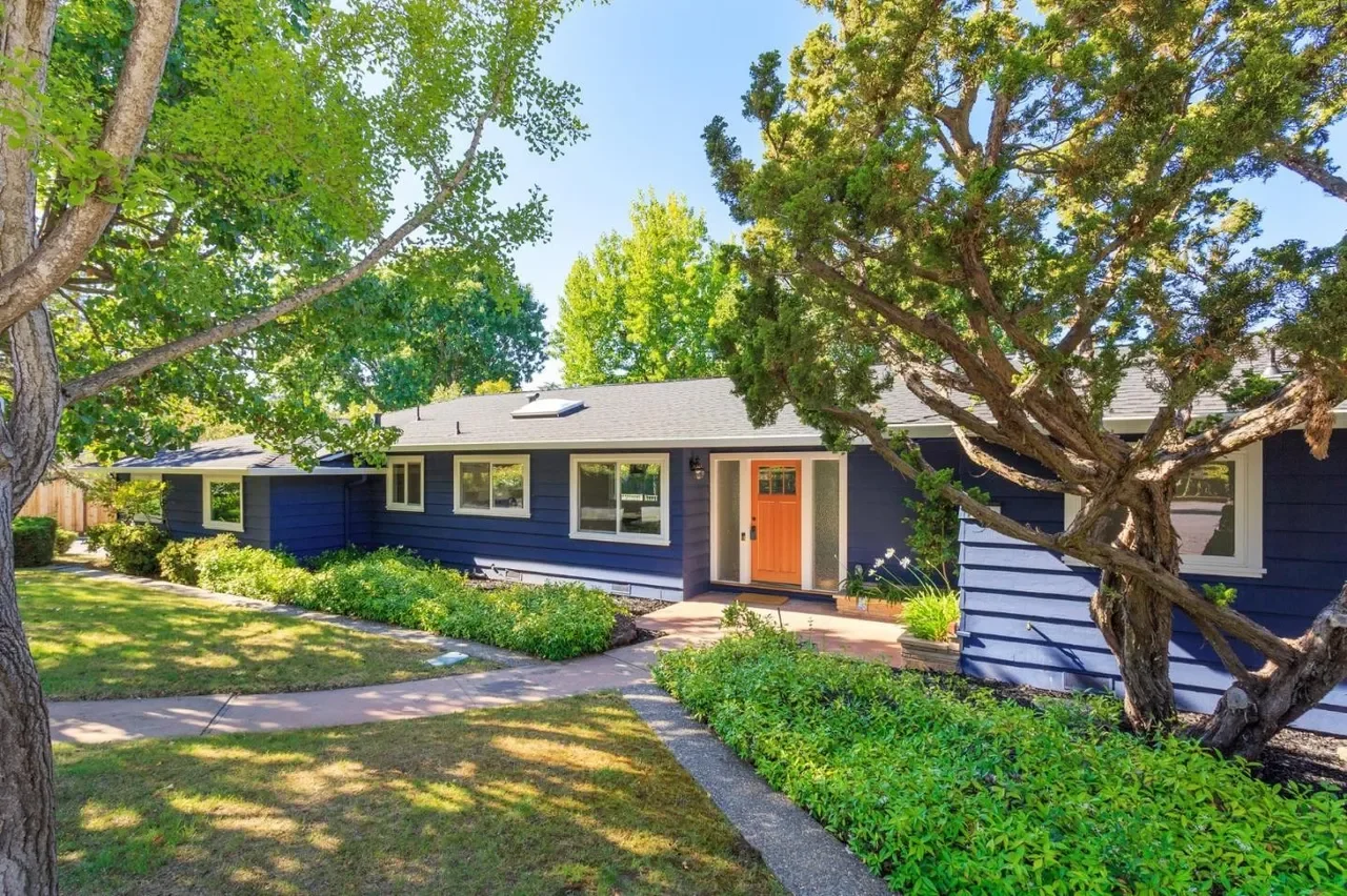 32 Campbell Ln 030.webp