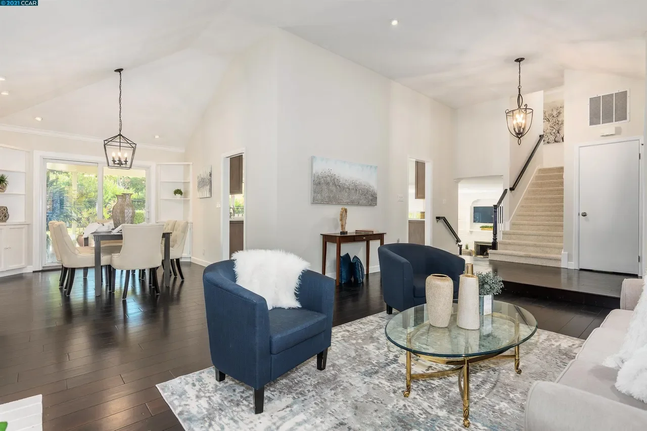 416 Saddlebrook Ln 006.webp