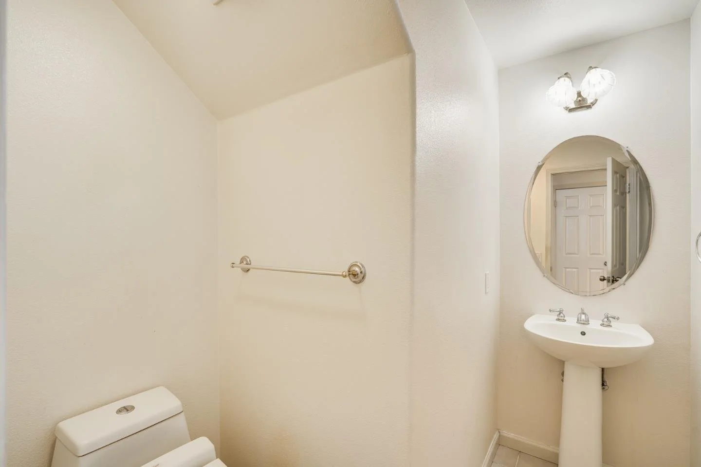 1530 Redding Park Ln 006.jpg