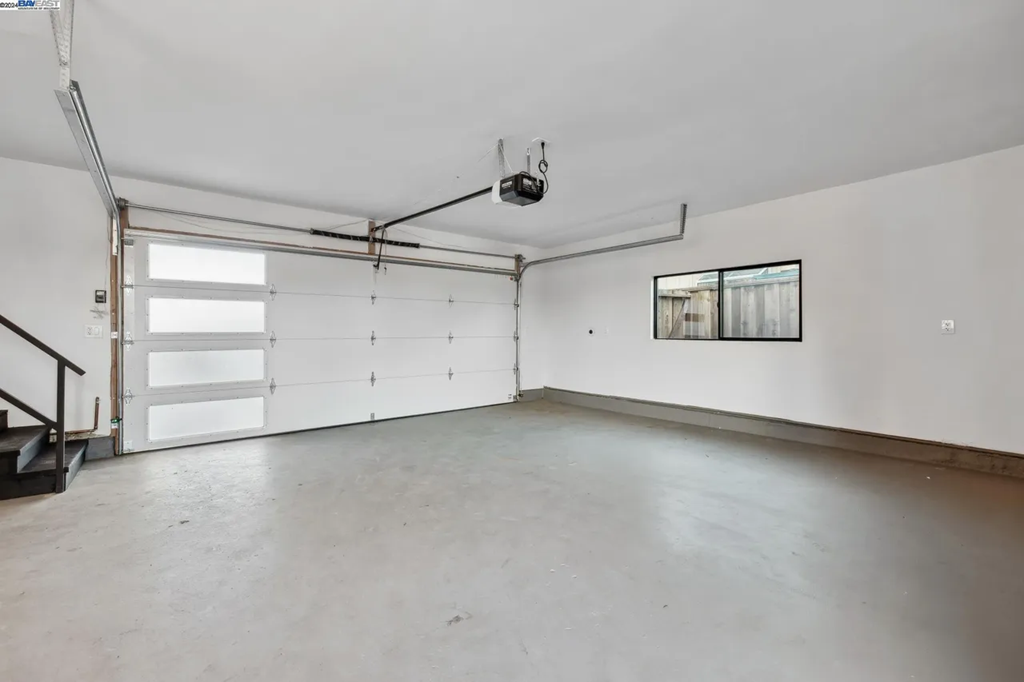 1733 Kelly St 024.png