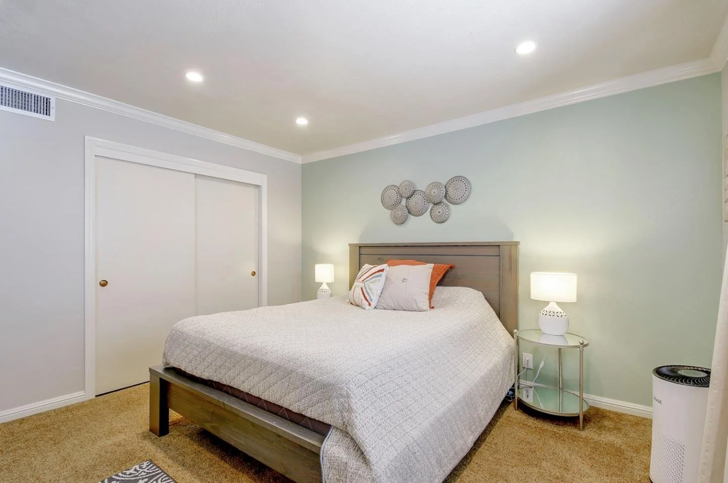 378 Flynn Ave 027.jpg