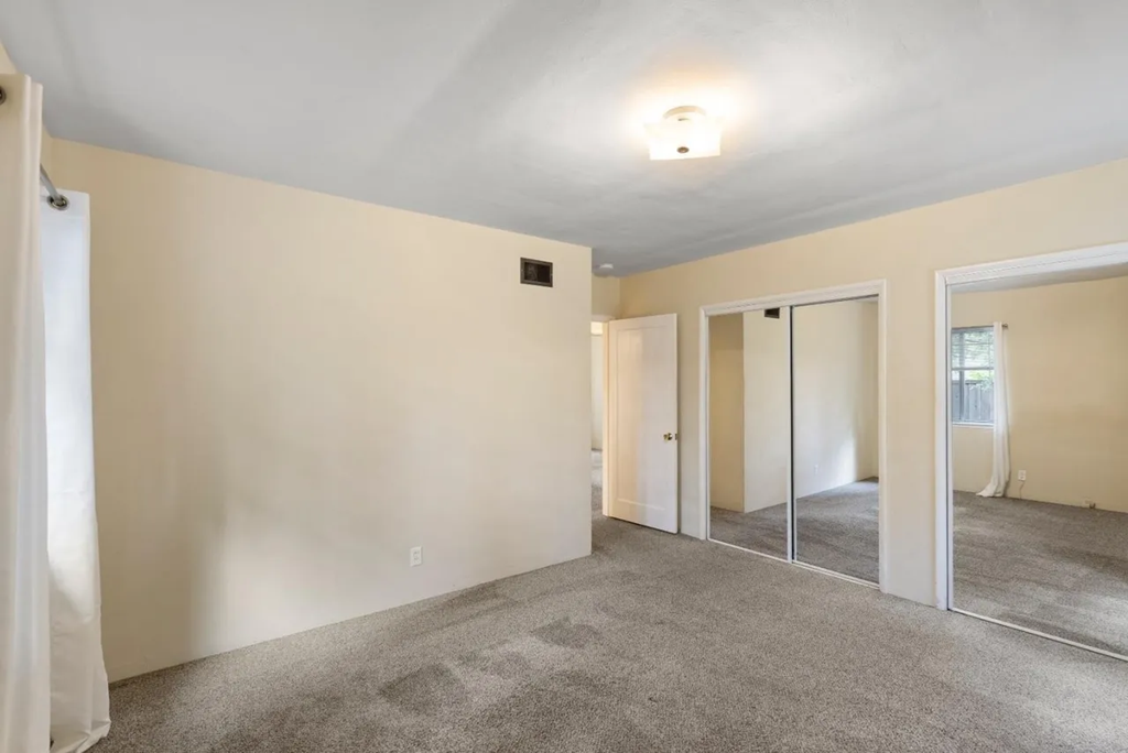 24401 Summerhill Ave 026.png