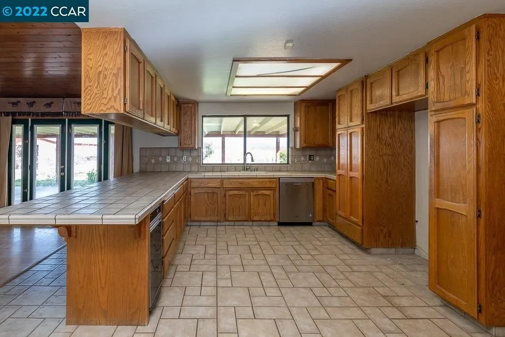 2759 Ranchito Dr 022.webp