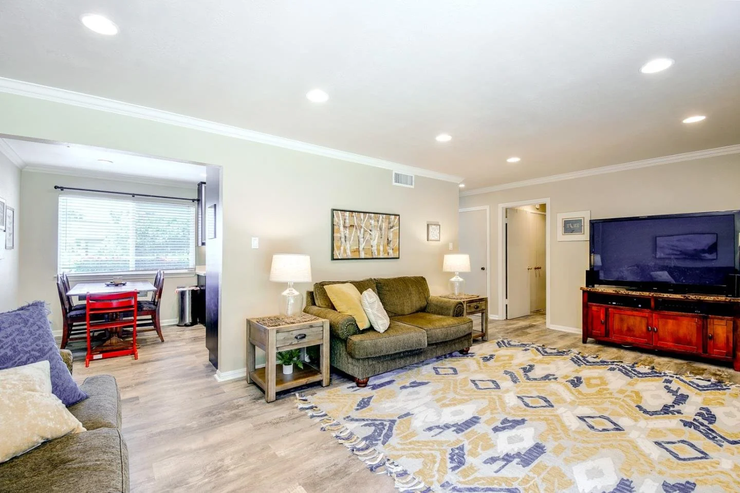 378 Flynn Ave 011.jpg