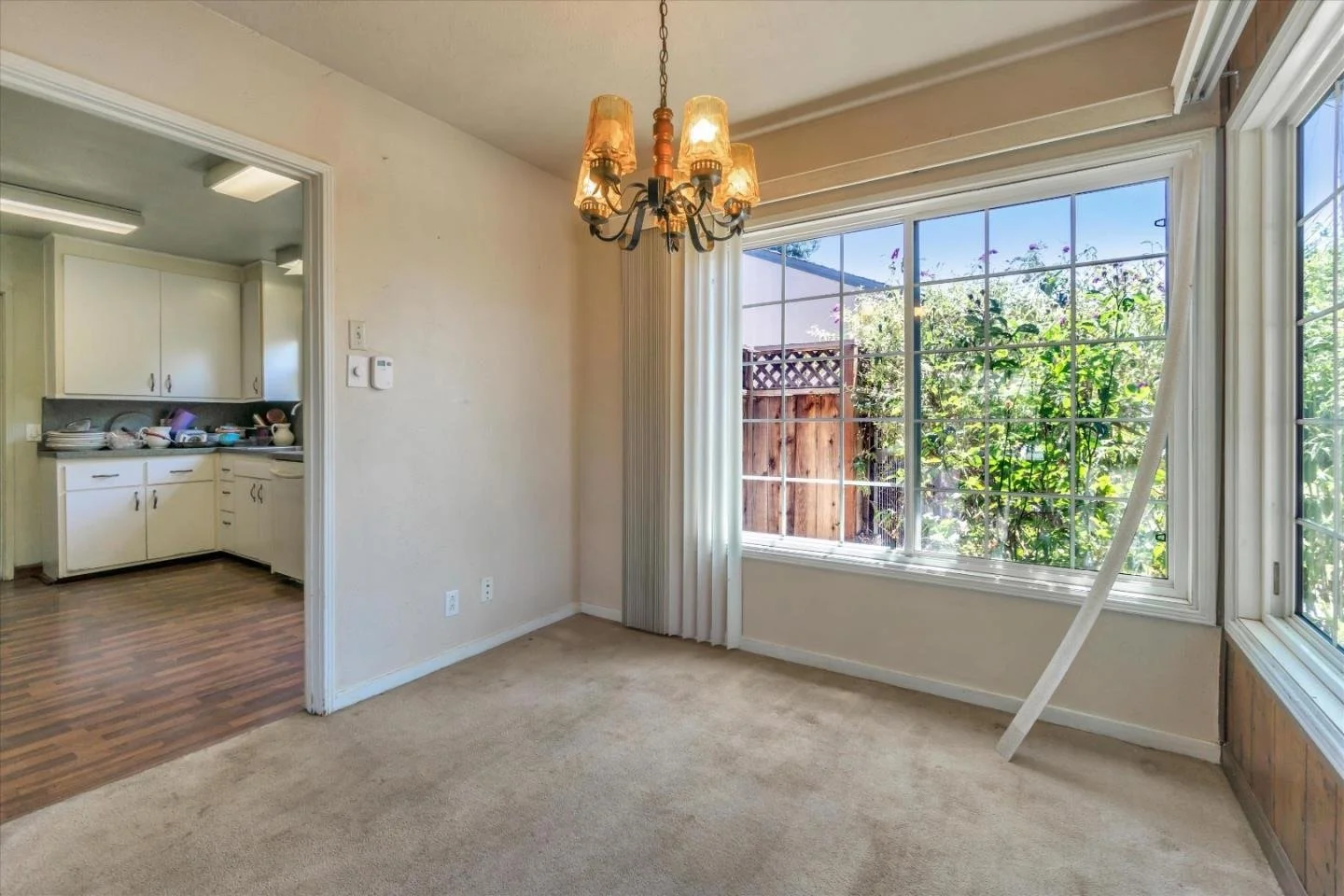 2070 Ricardo Dr 014.jpg