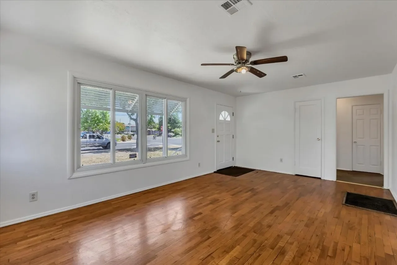 4314 Cheeney St 005.webp