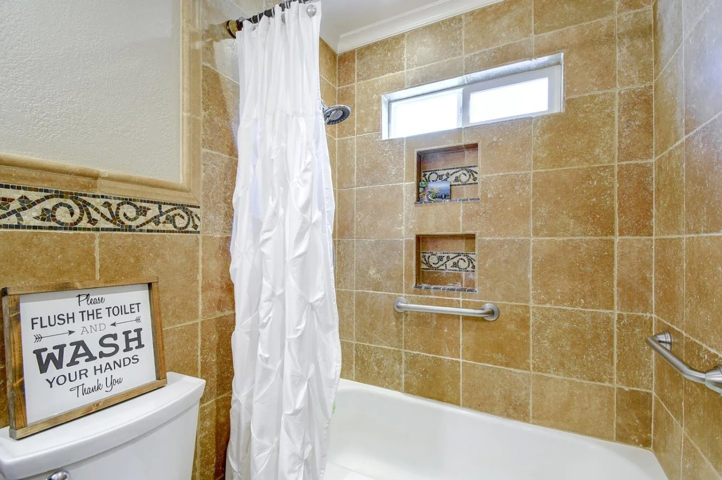 378 Flynn Ave 029.jpg