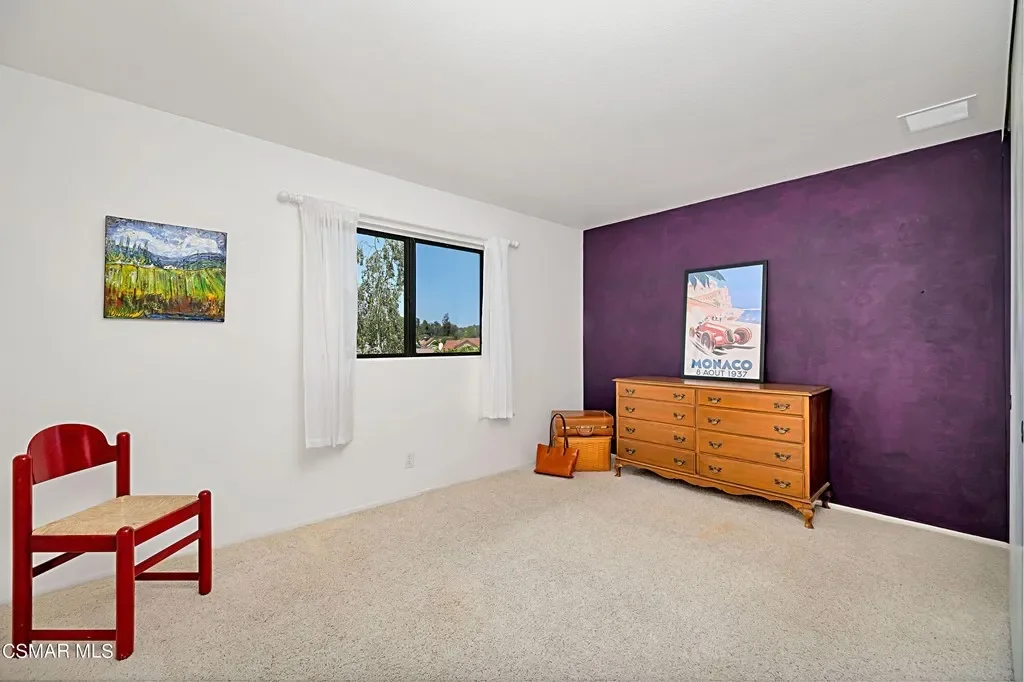 1037 Meadowcrest St 030.webp