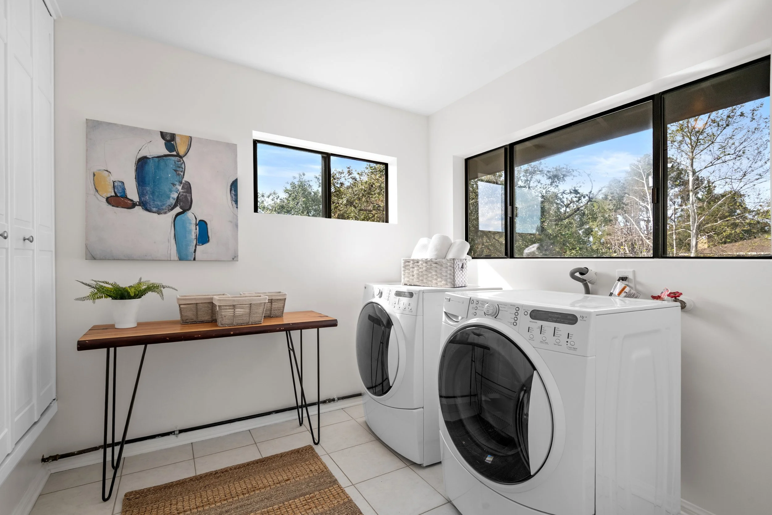 340 Santa Inez Way laundry copy.jpg