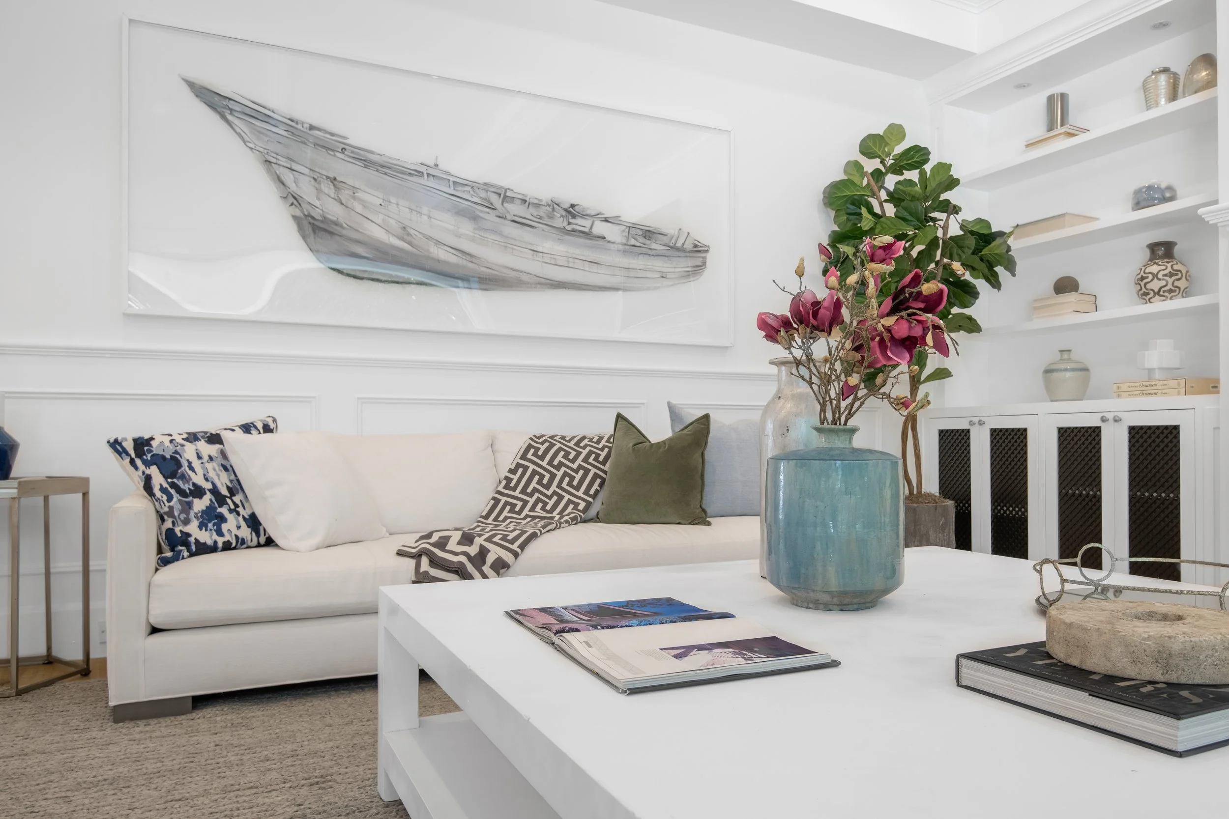 5111 Greenbush Ave fam eoom 2.jpg