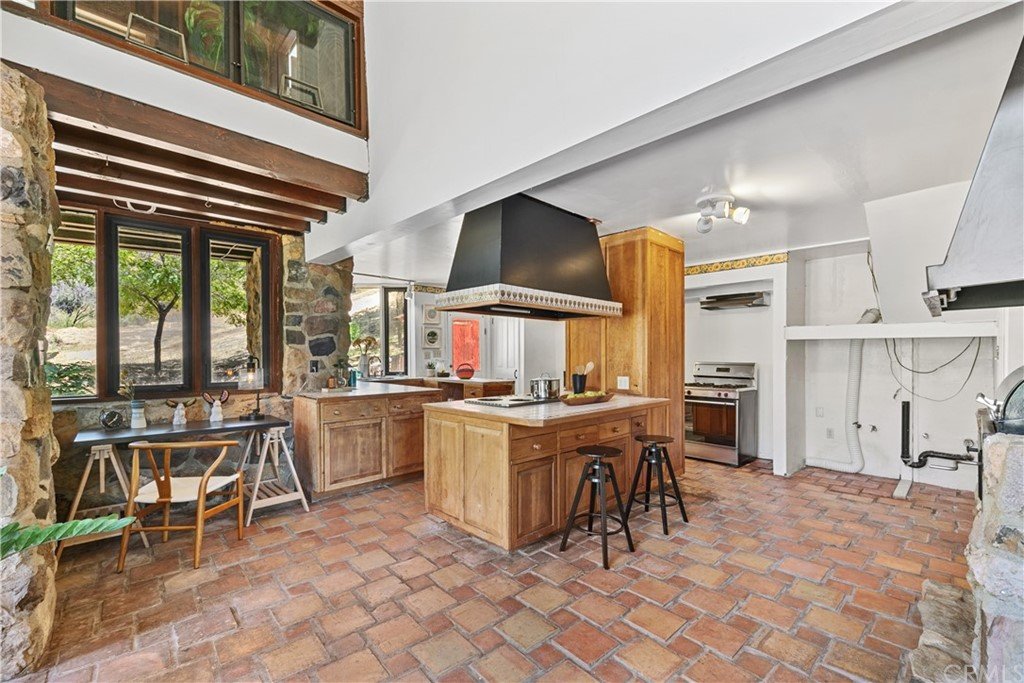 2914 S Foose Rd 006.jpg