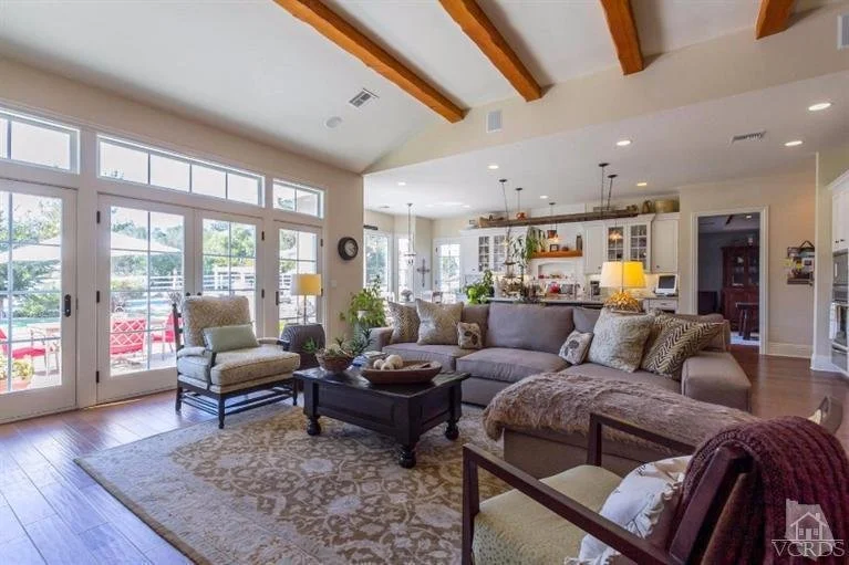 857 Calle Laredo 013.jpg