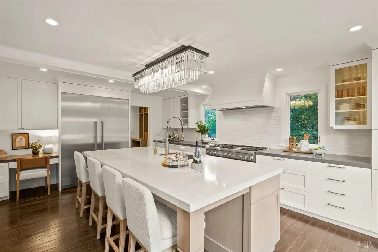 8 Nightingale Lane 009.webp