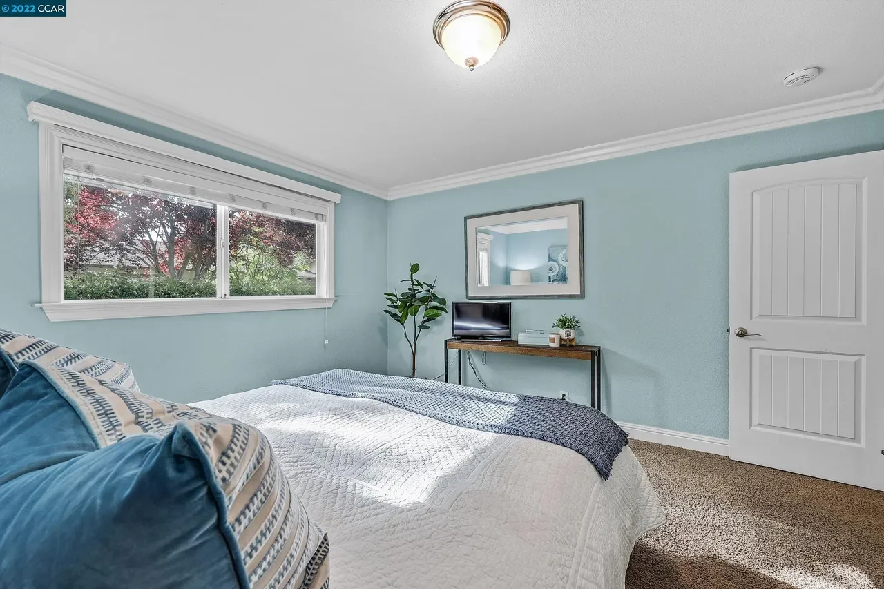 27 Nob Hill Dr 021.webp