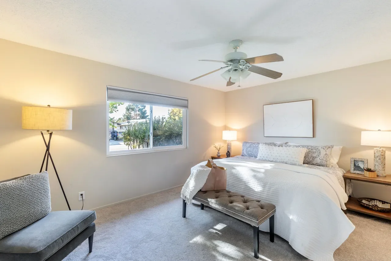 2070 Kaywoodie St 020.webp