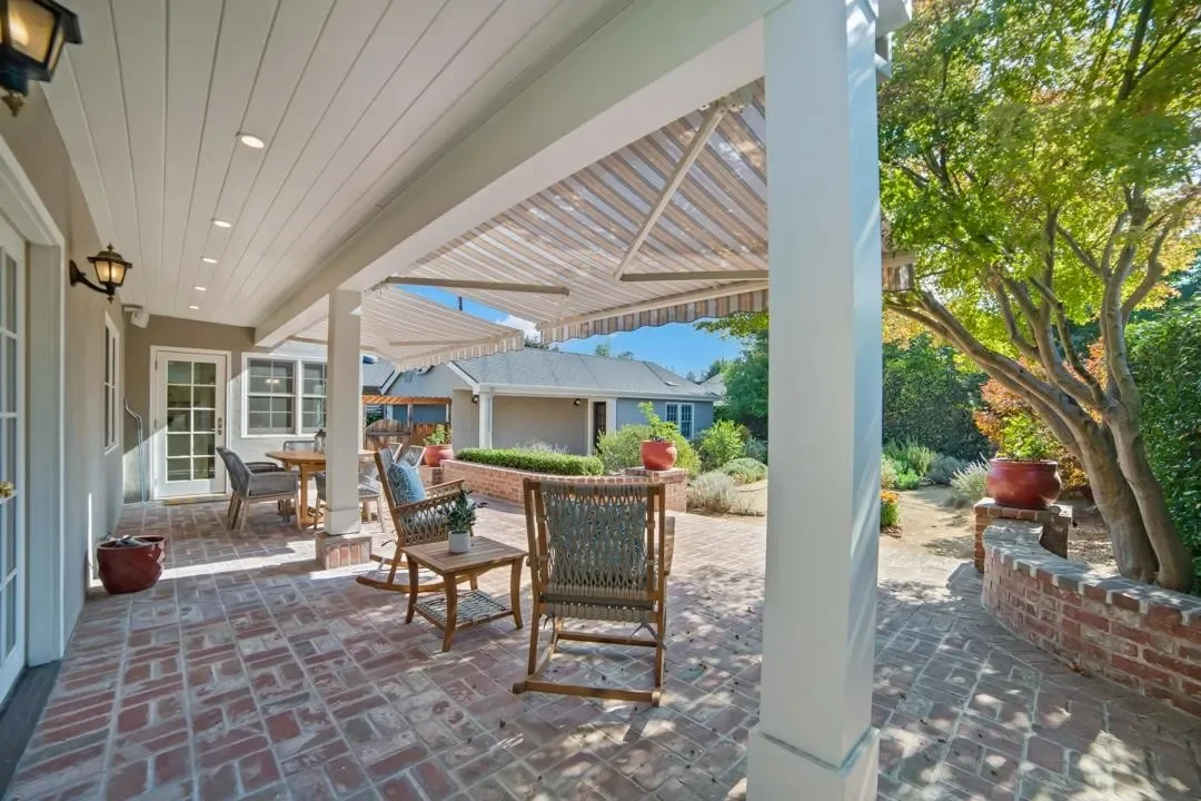 1842 University Ave 030.webp