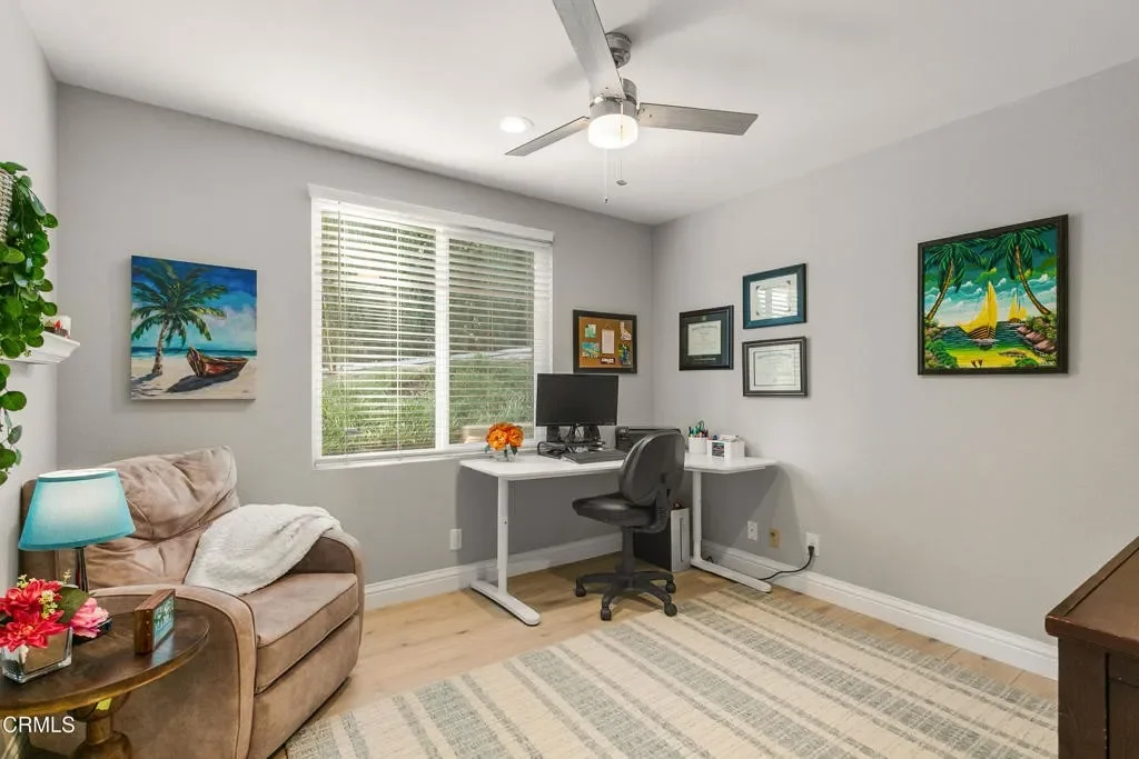 2217 Laurelwood Dr 027.webp