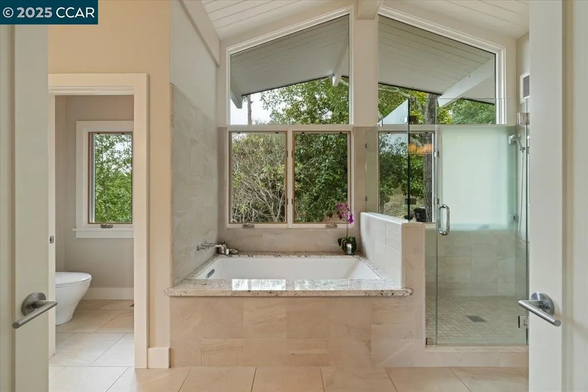 42 Crestview Dr 014.webp