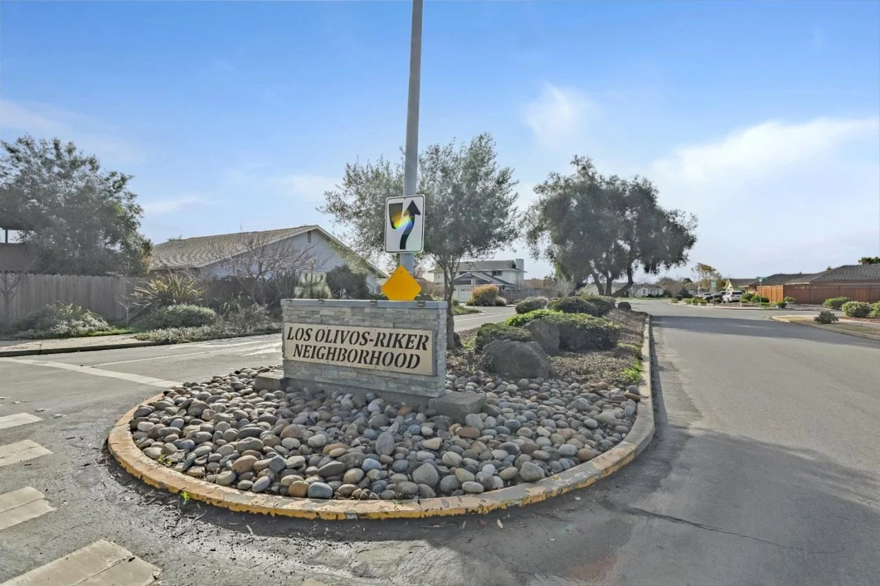 345 Coleridge Dr #93 050.jpg