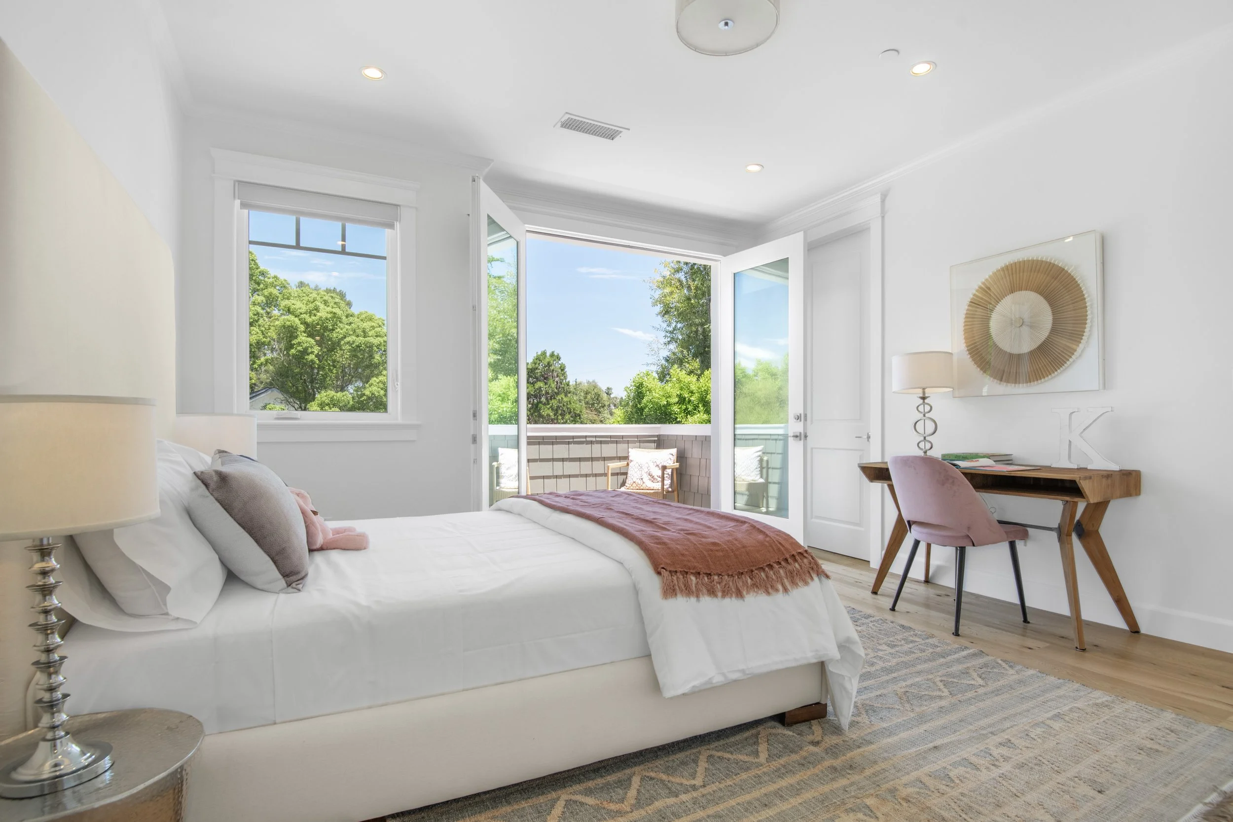 5111 Greenbush Ave bed 2.jpg