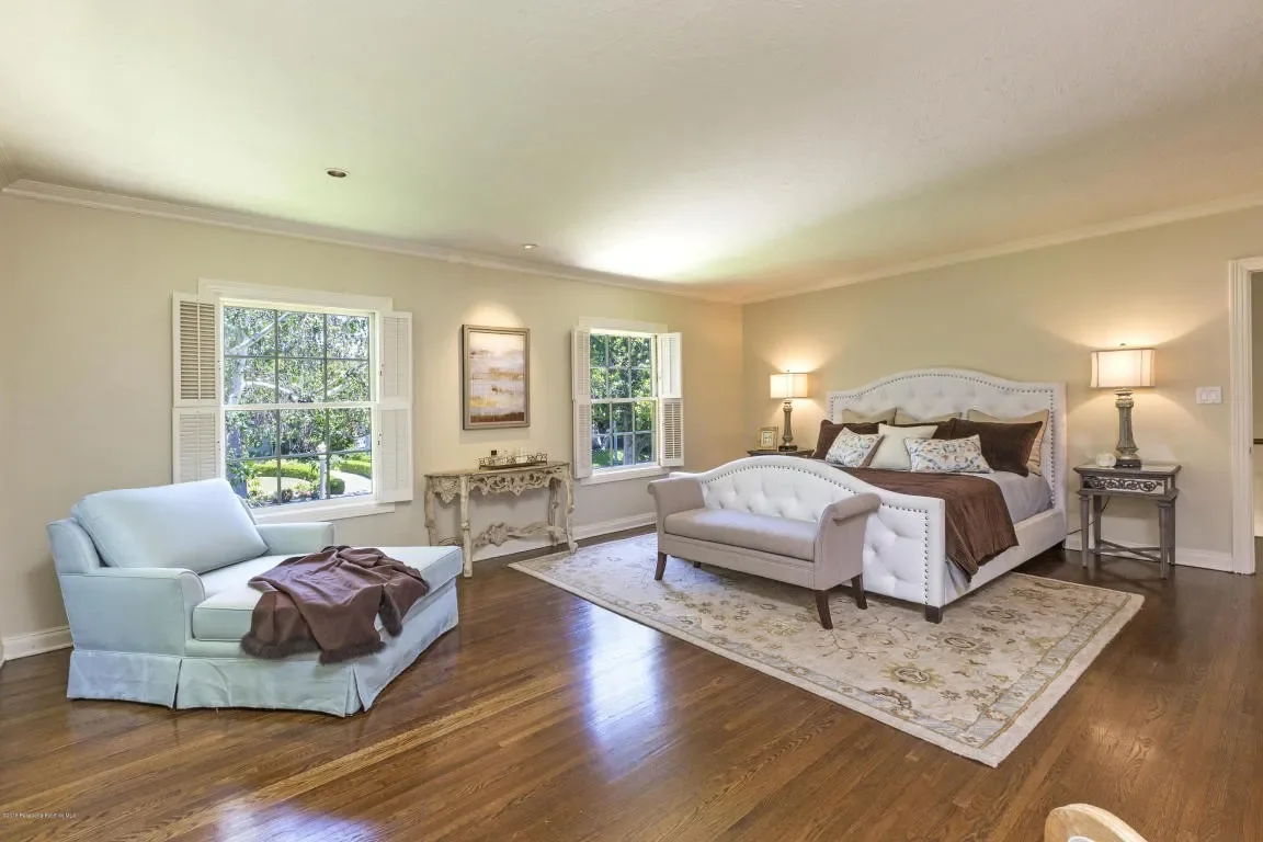 1351 Bedford Rd 017.webp