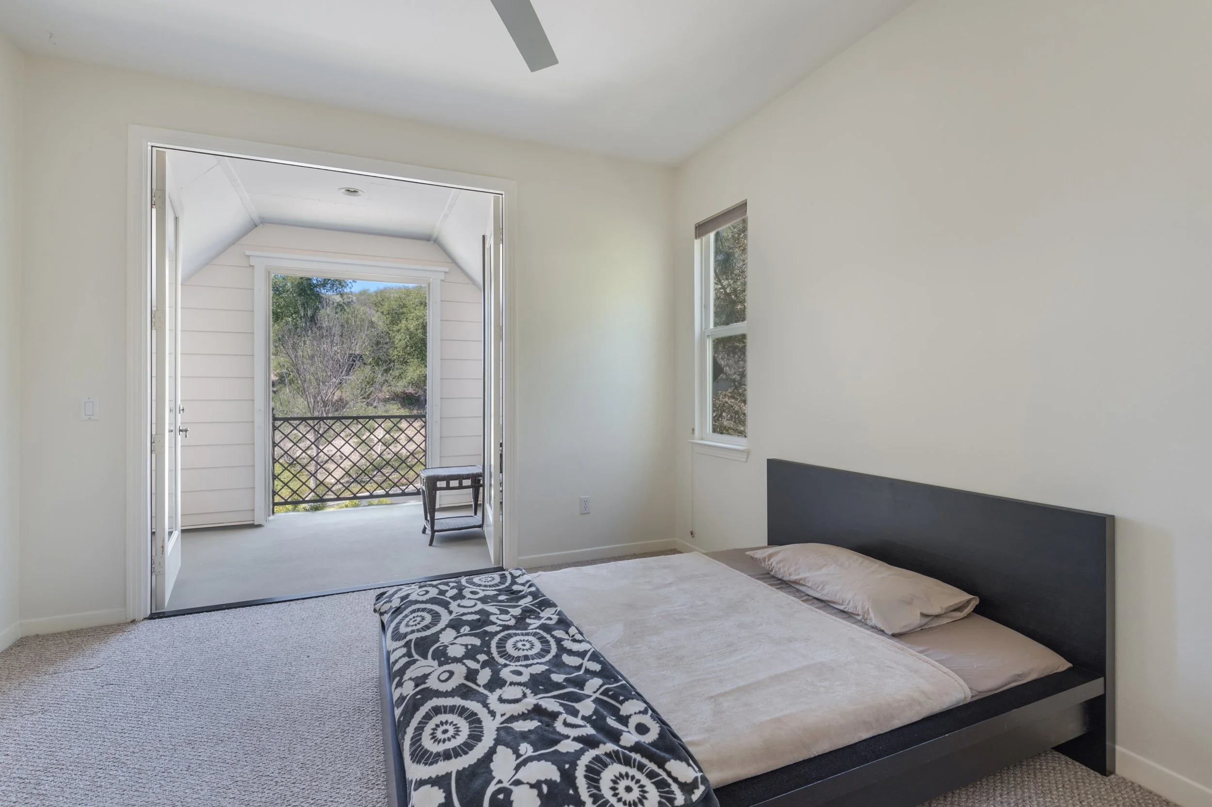 1068 N Country Club sr3.jpg