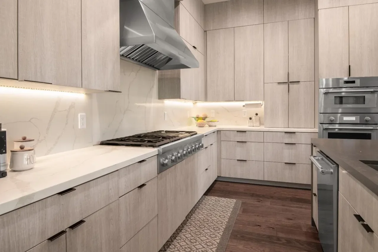 30 Roberts Rd 009.webp