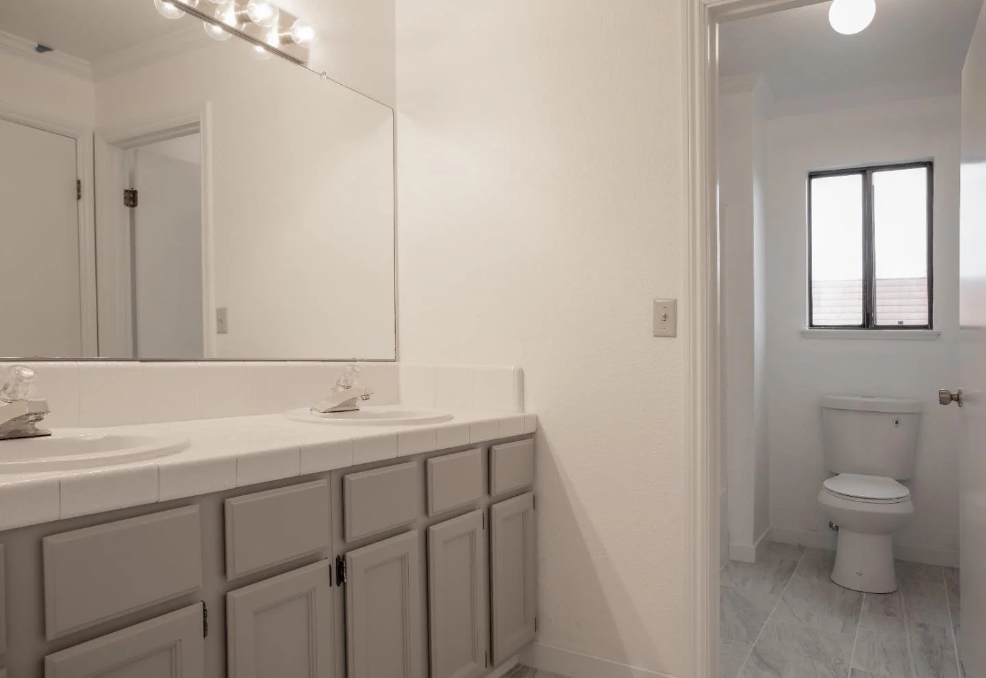 1601 Mantelli Dr 013.jpg