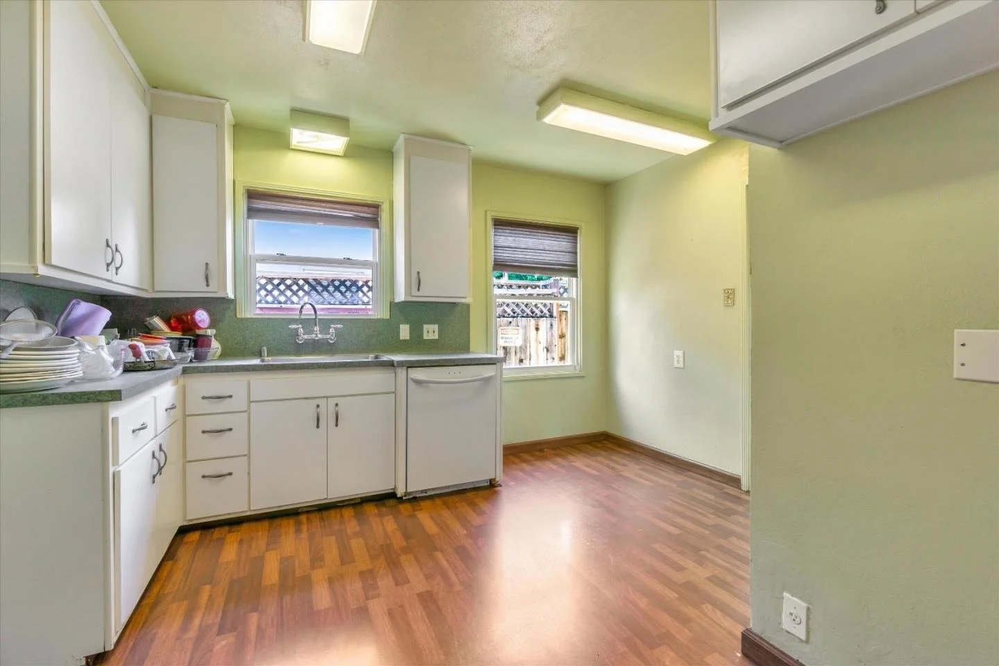 2070 Ricardo Dr 016.jpg