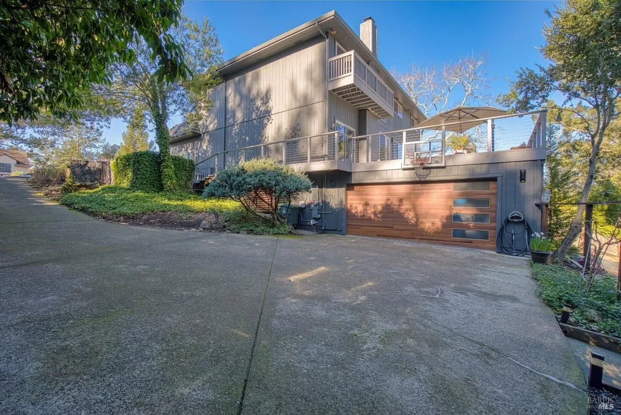 3654 Alta Vista Ave 043.webp