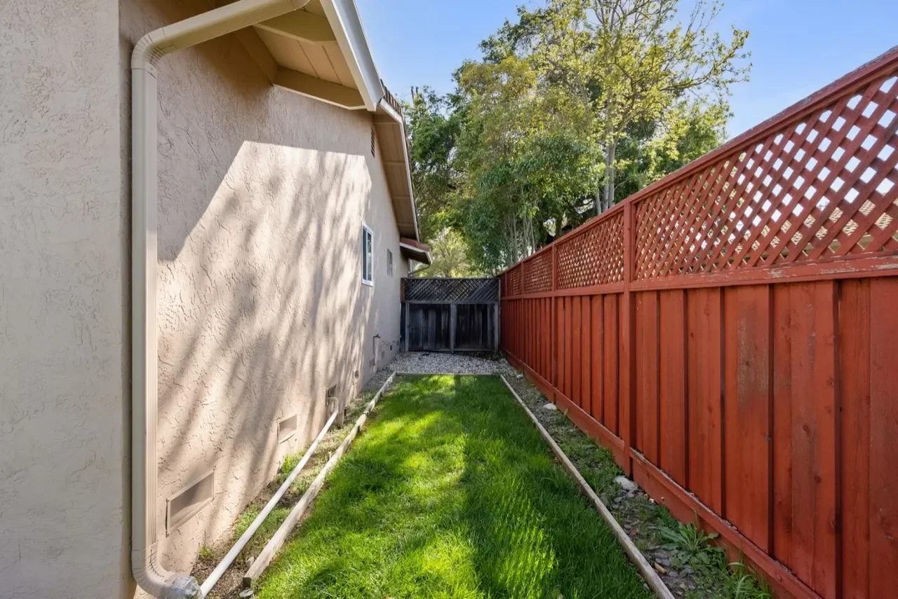 6672 Hampton Dr 035.webp