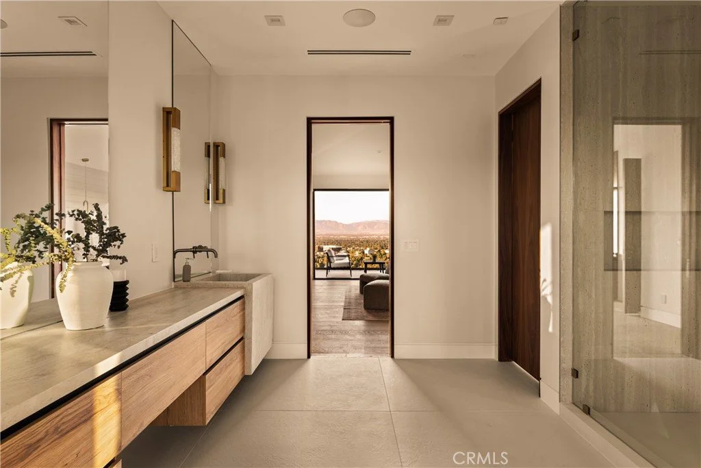 18807 Edleen Dr 036.jpg