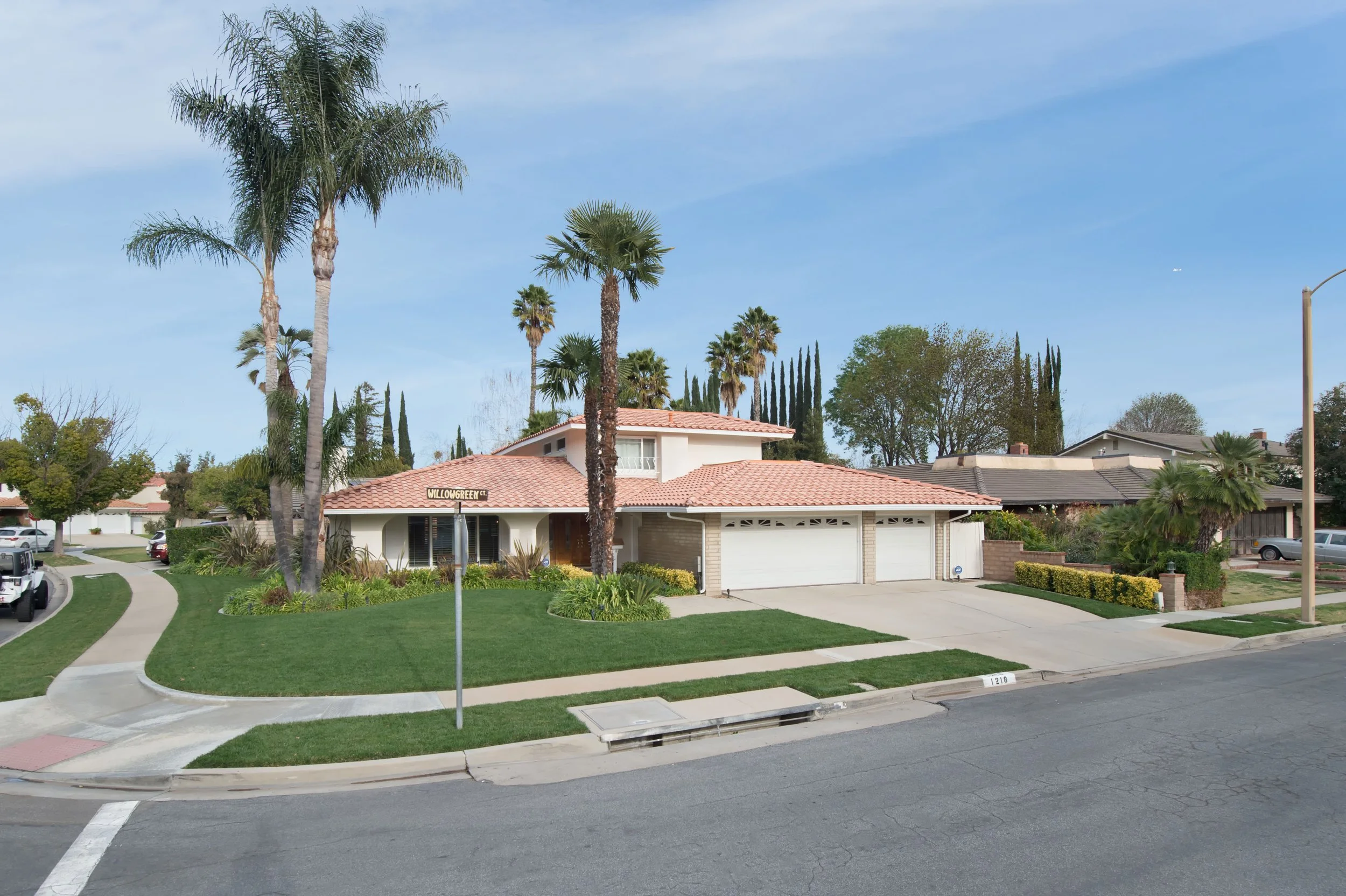 1218 Willowgreen Ct front4.jpg