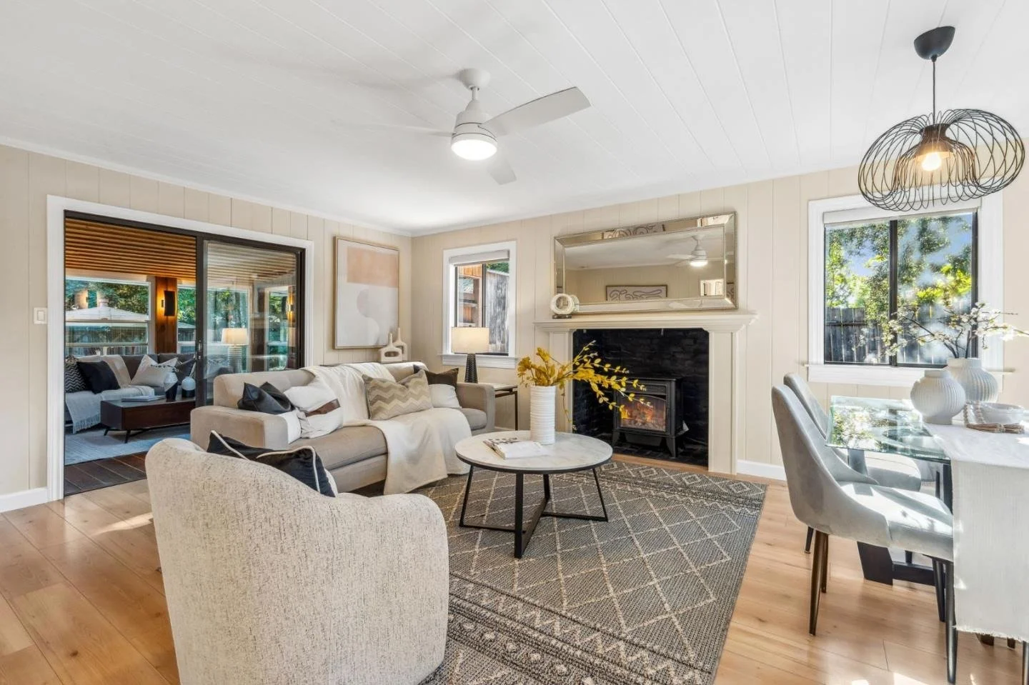 16220 Blossom Hill Rd 006.jpg