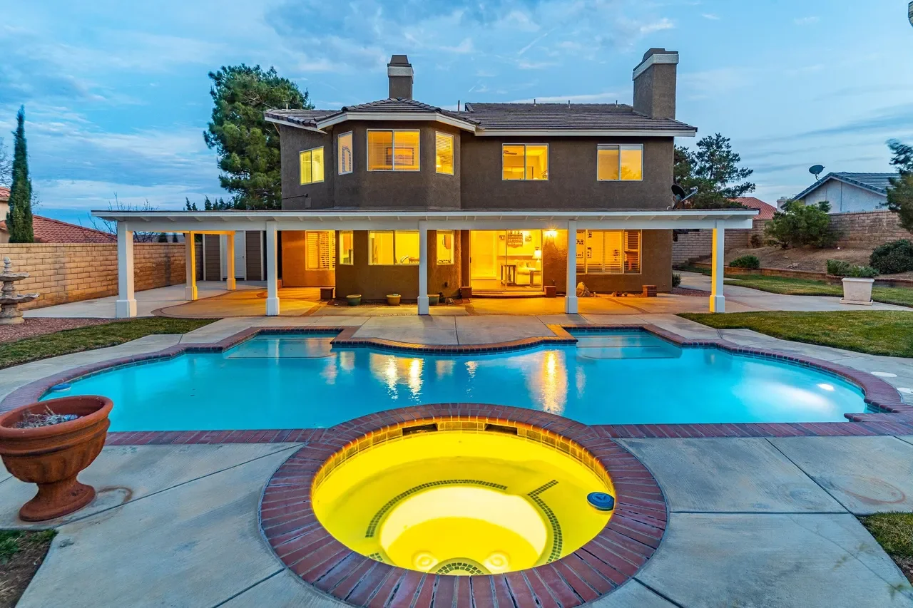 41245 Sequoia Ave 002.webp