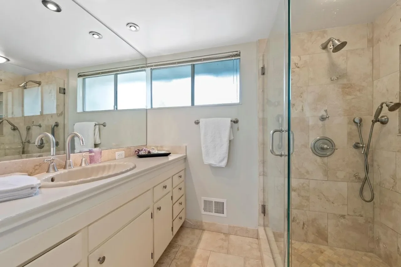 2319 Blueridge Ave 016.webp