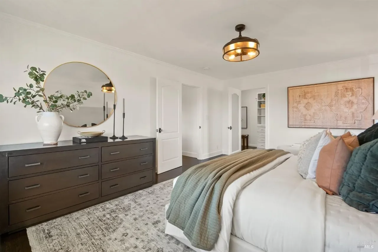 8 Nightingale Lane 027.webp