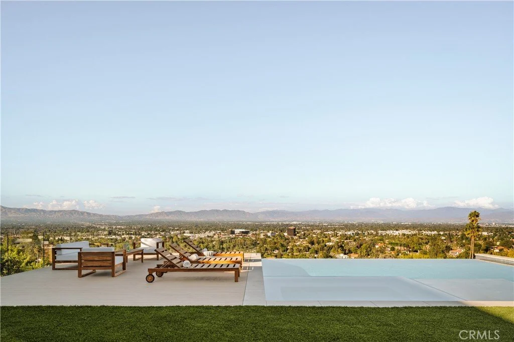 18807 Edleen Dr 011.jpg