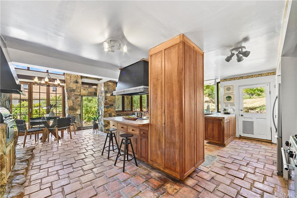 2914 S Foose Rd 010.jpg