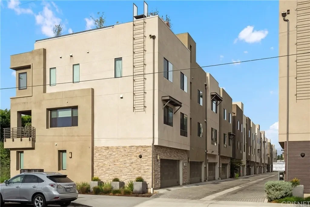 13153 W Lumina Way 037.webp