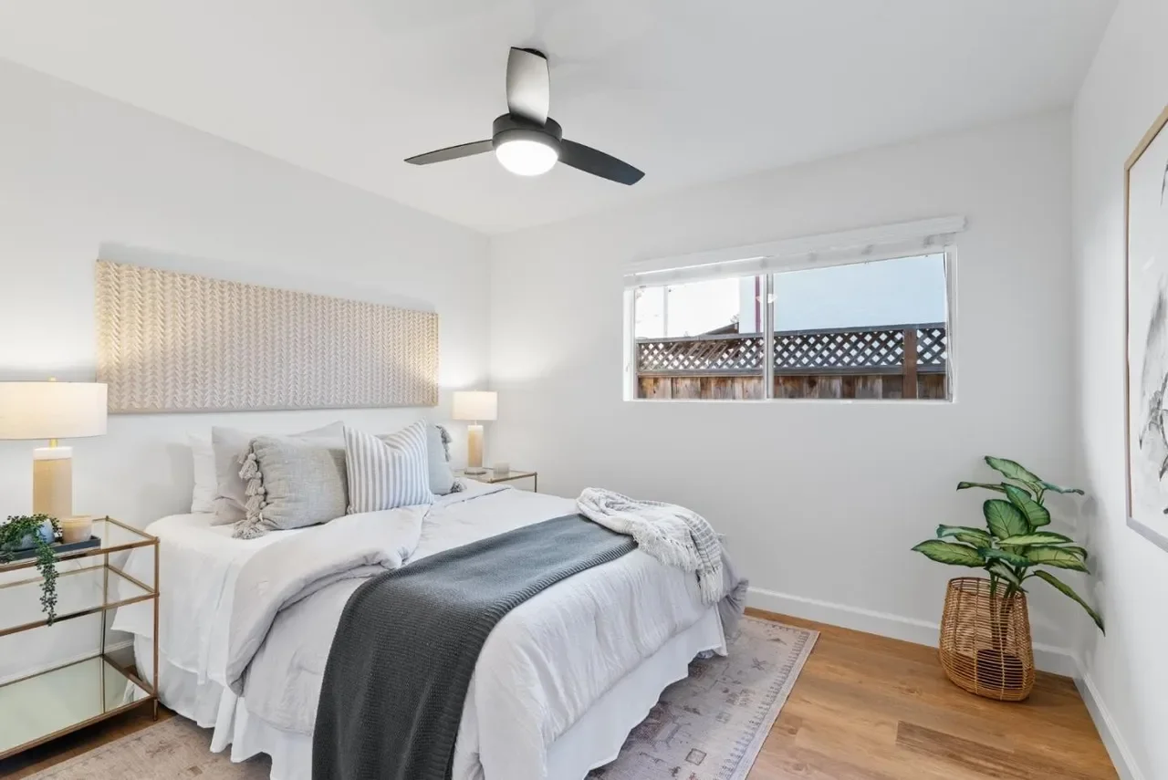 526 Harriet Ave 018.webp