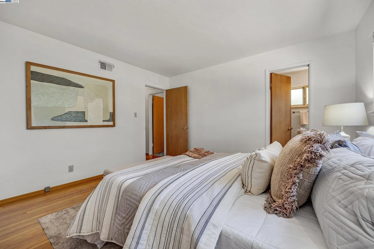 3962 Fordham Way 026.jpg