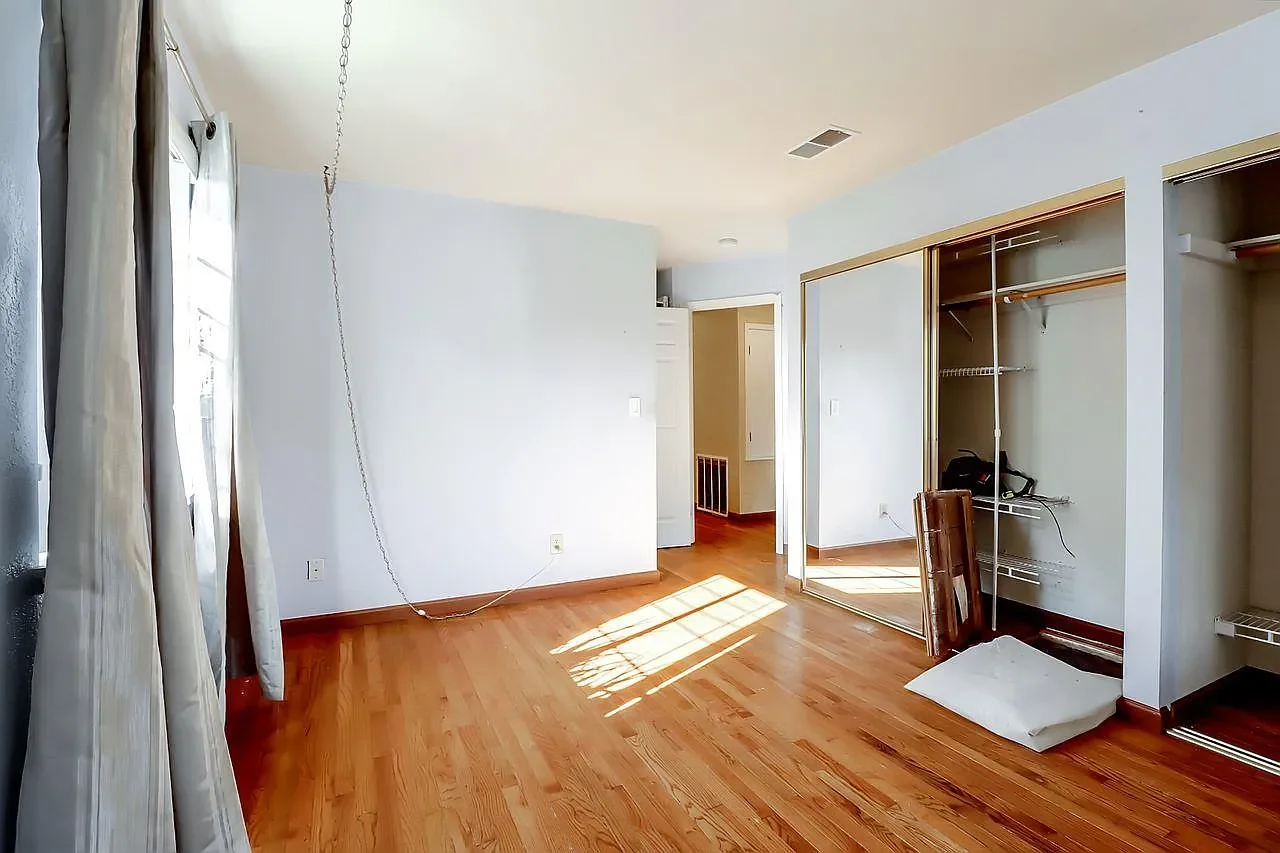 1223 Rose Ave 031.webp