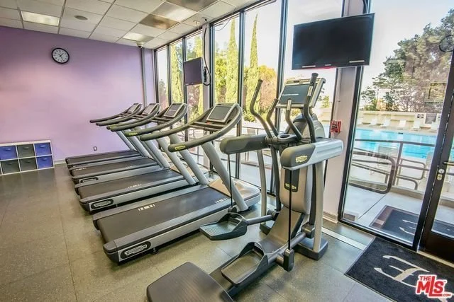 2170 Century Park East #2105 024.jpg