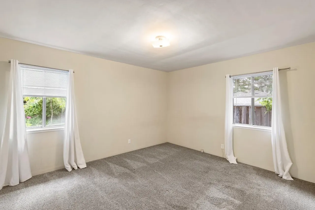 24401 Summerhill Ave 027.png